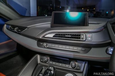 BMW i8 phiên bản cập nhật trình làng tại Malaysia, giá khởi điểm 7,45 tỷ đồng 9 BMW i8 phiên bản cập nhật trình làng tại Malaysia, giá khởi điểm 7,45 tỷ đồng a9