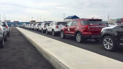 Lô Ford Explorer Limited 2018 nhập Mỹ đã hoàn tất thủ tục thông quan, sẵn sàng mở bán Lô Ford Explorer Limited 2018 nhập Mỹ đã hoàn tất thủ tục thông quan, sẵn sàng mở bán 1