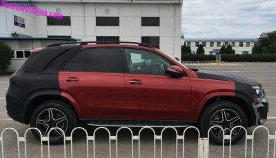 Mercedes-Benz GLE thế hệ mới hé lộ nội thất trong bộ ảnh chạy thử tại Trung Quốc 10 Mercedes-Benz GLE thế hệ mới hé lộ nội thất trong bộ ảnh chạy thử tại Trung Quốc a10