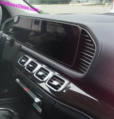 Mercedes-Benz GLE thế hệ mới hé lộ nội thất trong bộ ảnh chạy thử tại Trung Quốc 4 Mercedes-Benz GLE thế hệ mới hé lộ nội thất trong bộ ảnh chạy thử tại Trung Quốc a4