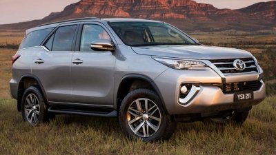 Vụ Toyota Fortuner bán kèm phụ kiện trăm triệu: Đại lý "hạ nhiệt" do khách làm căng 1 Vụ Toyota Fortuner bán kèm phụ kiện trăm triệu: Đại lý "hạ nhiệt" do khách làm căng a1