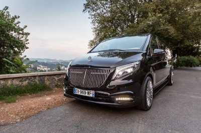 Phong cách Maybach đẳng cấp hiện diện trên Mercedes-Benz V-Class