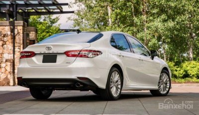 Toyota Camry 2019 lộ giá, tăng tiền cùng với cập nhật công nghệ - 2