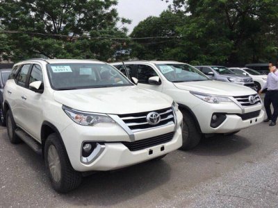 Vụ Toyota Fortuner bán kèm phụ kiện giá "chát: Khách hàng bức xúc, đại lý hạ nhiệt 4 Vụ Toyota Fortuner bán kèm phụ kiện giá "chát: Khách hàng bức xúc, đại lý hạ nhiệt a4