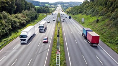 Dừng đỗ xe khẩn cấp trên đường cao tốc sao cho an toàn? 2 Dừng đỗ xe khẩn cấp trên đường cao tốc sao cho an toàn? 2.