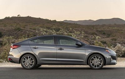 Hyundai Elantra 2019 chính thức ra mắt với thiết kế mới - Ảnh 5 Hyundai Elantra 2019 chính thức ra mắt với thiết kế mới - Ảnh 5.