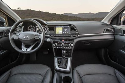 Hyundai Elantra 2019 chính thức ra mắt với thiết kế mới - Ảnh 1 Hyundai Elantra 2019 chính thức ra mắt với thiết kế mới - Ảnh 1.