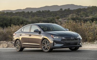 Hyundai Elantra 2019 chính thức ra mắt với thiết kế mới - Ảnh 4 Hyundai Elantra 2019 chính thức ra mắt với thiết kế mới - Ảnh 4.