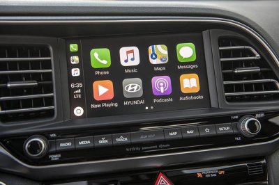 Hyundai Elantra 2019 chính thức ra mắt với thiết kế mới - Ảnh 12 Hyundai Elantra 2019 chính thức ra mắt với thiết kế mới - Ảnh 12.
