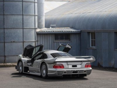 Xe Mercedes-Benz đời 1988 lên sàn đấu giá với mức hơn 116 tỷ đồng 5 Xe Mercedes-Benz đời 1988 lên sàn đấu giá với mức hơn 116 tỷ đồng 5.