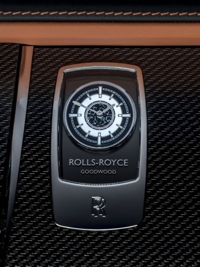 Rolls-Royce đưa 4 phiên bản Cullinan đặc biệt tới Pebble Beach 8 Rolls-Royce đưa 4 phiên bản Cullinan đặc biệt tới Pebble Beach 9