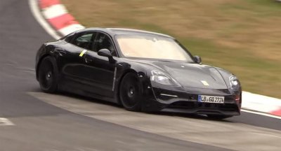 Video: Porsche Taycan lướt "êm như ru" trên đường đua Nurburgring 1 Video: Porsche Taycan lướt "êm như ru" trên đường đua Nurburgring a1