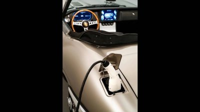 Jaguar E-Type trình làng phiên bản chạy điện 15 Jaguar E-Type trình làng phiên bản chạy điện 16