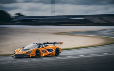 McLaren 720S GT3 giá hơn 13 tỷ đồng chính thức lộ diện 3 McLaren 720S GT3 giá hơn 13 tỷ đồng chính thức lộ diện a3