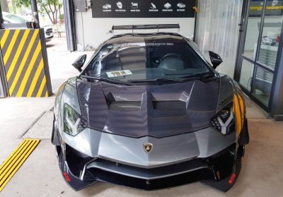 Cận cảnh Lamborghini Aventador độ chính hãng đầu tiên tại Việt Nam - Ảnh 1 Cận cảnh Lamborghini Aventador độ chính hãng đầu tiên tại Việt Nam - Ảnh 1.