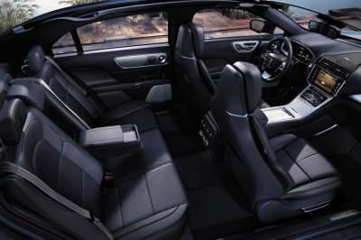 Lincoln Continental 2019 chuẩn bị trình làng với nhiều trang bị mới, giá cao hơn 5 Lincoln Continental 2019 chuẩn bị trình làng với nhiều trang bị mới, giá cao hơn a5