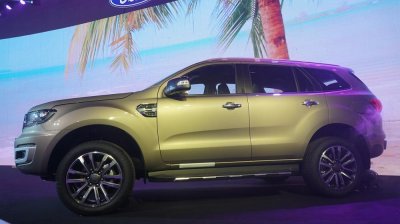 Chi tiết Ford Everest 2018 tại lễ ra mắt khách Việt, rẻ hơn phiên bản hiện hành 500 triệu 2 Chi tiết Ford Everest 2018 tại lễ ra mắt khách Việt, rẻ hơn phiên bản hiện hành 500 triệu a2