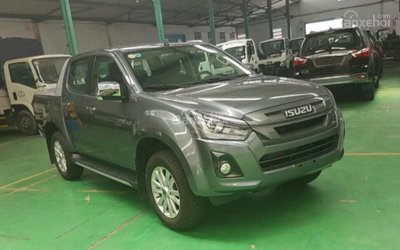 Isuzu mu-X 2018 đã có mặt tại đại lý chờ ra mắt, giá dự kiến rẻ nhất phân khúc SUV