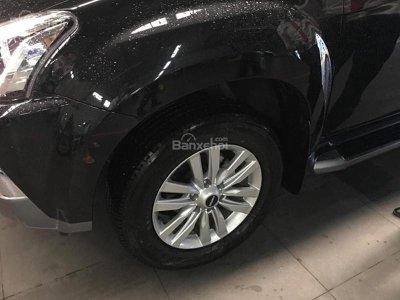 Isuzu mu-X 2018 đã có mặt tại đại lý chờ ra mắt, giá dự kiến rẻ nhất phân khúc SUV 9 Isuzu mu-X 2018 đã có mặt tại đại lý chờ ra mắt, giá dự kiến rẻ nhất phân khúc SUV