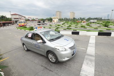 Hướng dẫn bài thi sa hình GPLX hạng B1, B2 và B11 năm 2018 3 Hướng dẫn bài thi sa hình GPLX hạng B1, B2 và B11 năm 2018 a3