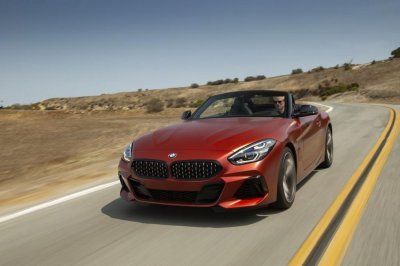 BMW Z4 First Edition trình làng tại Pebble Beach, hấp dẫn không tưởng 3 BMW Z4 First Edition trình làng tại Pebble Beach, hấp dẫn không tưởng 4