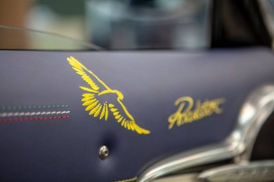 Pagani Huayra Roadster thiết kế chim ưng sải cánh ở Lễ hội Monterrey 2 Pagani Huayra Roadster thiết kế chim ưng sải cánh ở Lễ hội Monterrey 3