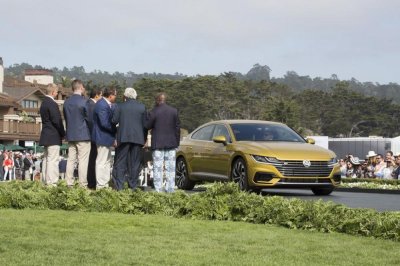 Volkswagen Arteon xuất xưởng làm từ thiện tại Pebble Beach 2018 2 Volkswagen Arteon xuất xưởng làm từ thiện tại Pebble Beach 2018 3