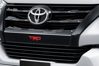 Ảnh Toyota Fortuner TRD 2018 - Bản thể thao "hot" TMV vẫn nợ khách Việt 10 Ảnh Toyota Fortuner TRD 2018 - Bản thể thao "hot" TMV vẫn nợ khách Việt a10