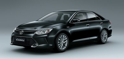 Top xe hạng D tháng 8/2018: Toyota Camry và Mazda 6 đều ế ẩm.