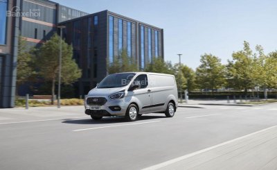 Ford Transit Custom PHEV chính thức ra mắt tại Đức - 1