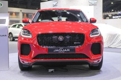 Xem trước loạt xe sang sẽ "toả sáng" tại Vietnam Motor Show 2018 a2