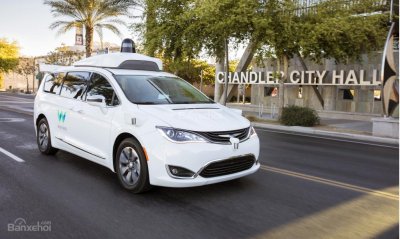 Waymo xuất bản sách hướng dẫn xử lý tai nạn liên quan đến xe tự hành.