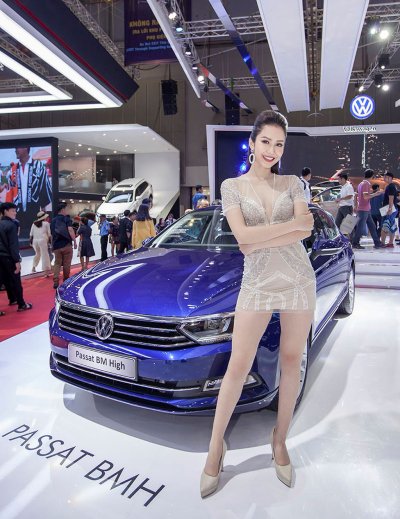 Ngất ngây ngắm mẫu Việt cá tính bên dàn xe Volkswagen tại triển lãm VMS 2018 - Ảnh 12.