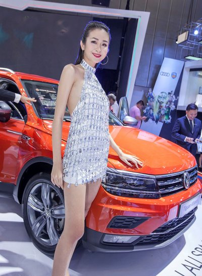 Ngất ngây ngắm mẫu Việt cá tính bên dàn xe Volkswagen tại triển lãm VMS 2018 - Ảnh 7.