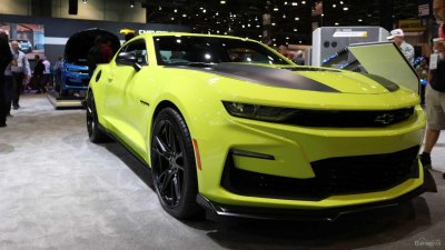 Chevrolet Camaro 2019 phiên bản xanh nõn chuối cực chất