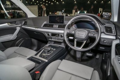 Audi Q5 2.0 TFSI quattro mới giá dưới 2 tỷ - 3
