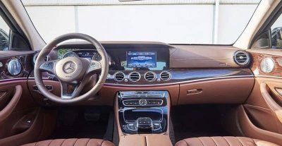 Giá xe Mercedes-Benz E250 3 Giá xe Mercedes-Benz E250 a3