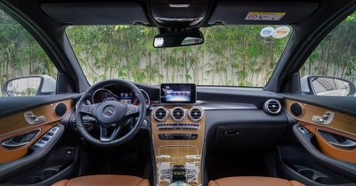 Giá xe Mercedes-Benz GLC300 35 Giá xe Mercedes-Benz GLC300 a35