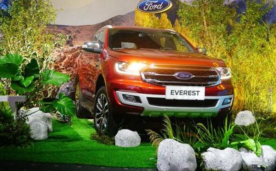 Ford Everest và Ranger 2019 có giá bán chính thức tại Việt Nam a1