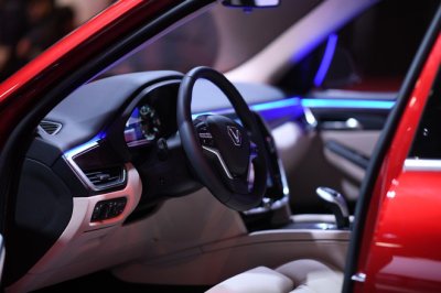 Giá lăn bánh xe VinFast SA2.0 mới nhất tại Việt Nam 2 Giá lăn bánh xe VinFast SA2.0 mới nhất tại Việt Nam a2