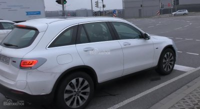 Lộ nội thất của Mercedes GLC-Class facelift - 2