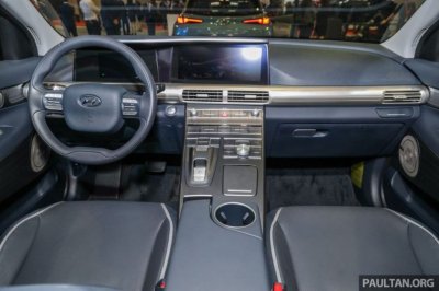Cận cảnh mẫu xe chạy nhiên liệu hydro Hyundai Nexo tại lễ ra mắt 7 Cận cảnh mẫu xe chạy nhiên liệu hydro Hyundai Nexo tại lễ ra mắt a7