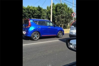 Kia Soul 2020 lộ diện ngoài phố, vẫn vuông nhưng hiện đại hơn 1 Kia Soul 2020 lộ diện ngoài phố, vẫn vuông nhưng hiện đại hơn a1