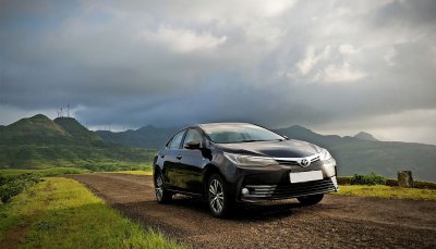  Toyota Corolla Altis - "Cựu vương ngã ngựa" và dần đánh mất vị thế 2...