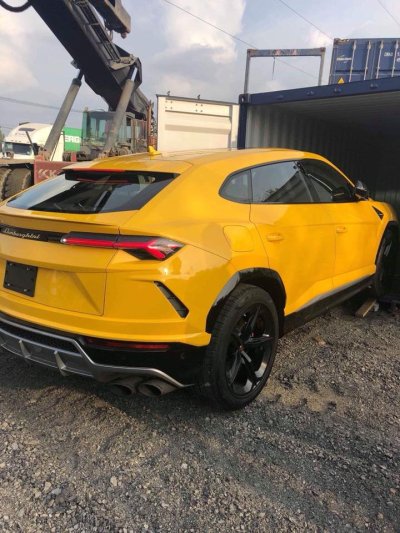 Lamborghini Urus thứ 3 2