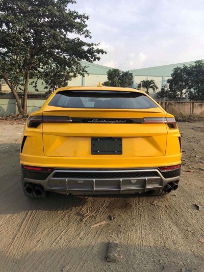 Lamborghini Urus thứ 3 5