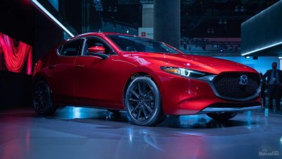 Mazda3 Hot Hatch và xe thể thao RX với động cơ quay sẽ không được tung ra thị trường - 1