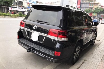 Toyota Land Cruiser đời 2017 được rao bán hơn 5 tỷ đồng 3.