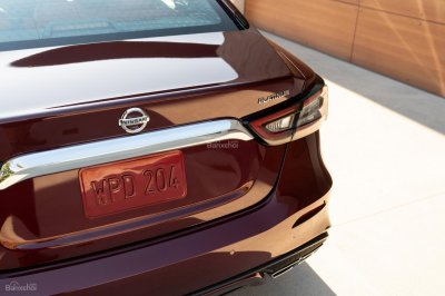 Nissan Maxima 2019 trao tay với giá từ 793 triệu - 3