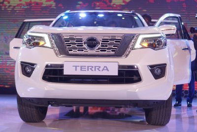 Vừa ra mắt, Nissan Terra 2019 đã giảm giá tại Việt Nam a2